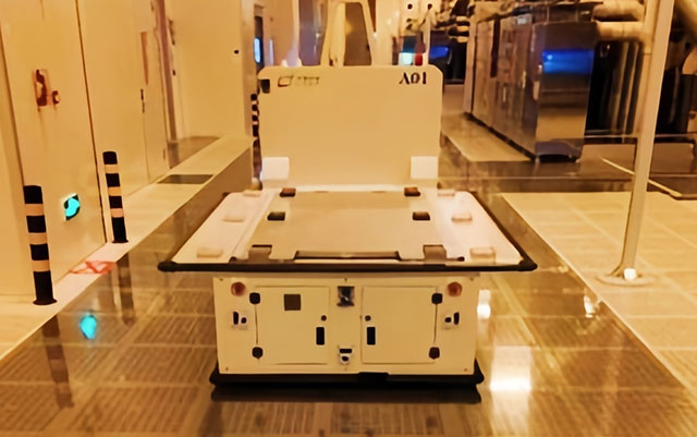 新松移动机器人：点亮电半导体生产新征程